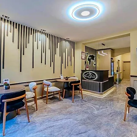 Royal Taksim Hotel 3*