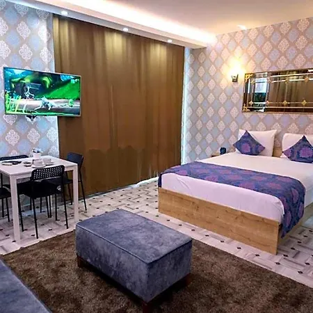 Royal Taksim 3*