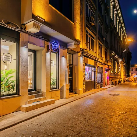 Royal Taksim Hotel 3*