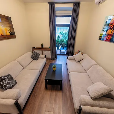 Royal Taksim 3*