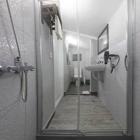 Royal Taksim 3*
