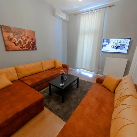 Royal Taksim 3*
